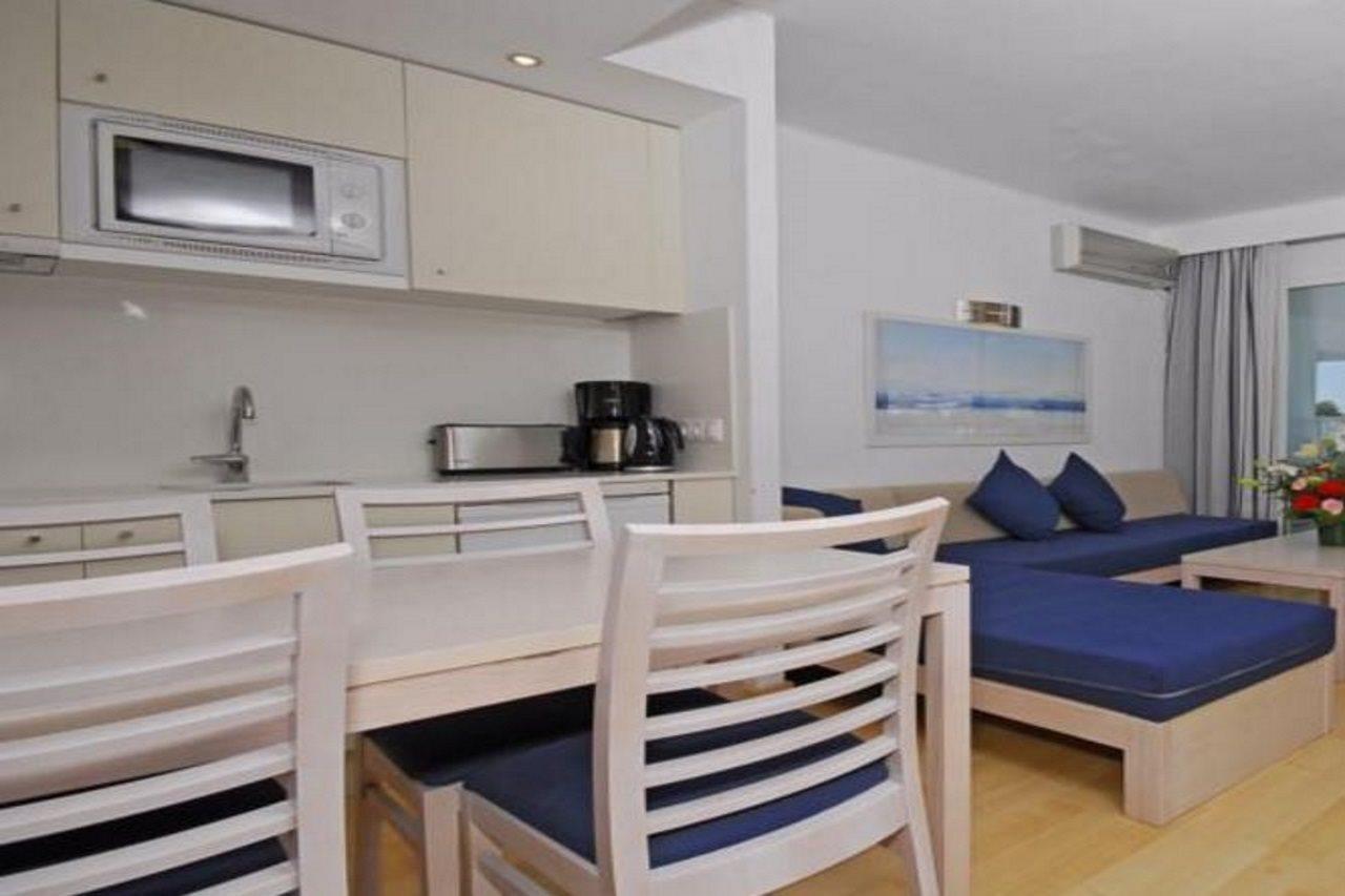 Apartamentos Ferrera Beach Cala D´Or エクステリア 写真